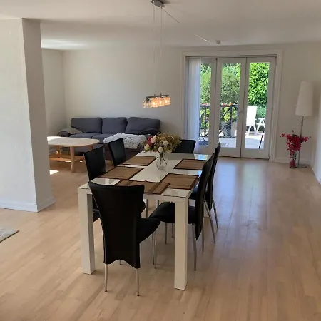 House With Good Lokation Near Forrest And Hébergement de vacances