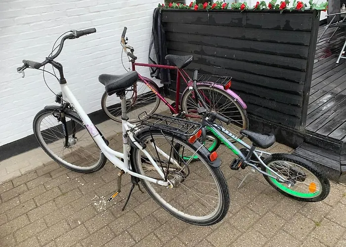 House With Good Lokation Near Forrest And * 腓特烈港